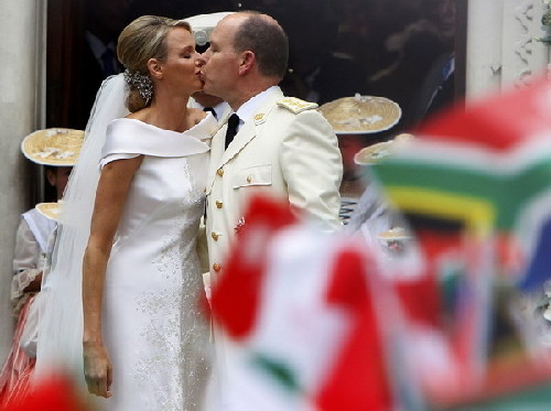 Monaco's prince weds bride in lavish ceremony